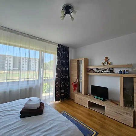 Elena's Coresi Апартаменти